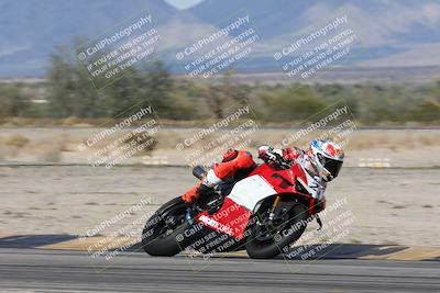 media/Nov-16-2025-Race Pace (Sun) [[8c5fa54630]]/Verified Riders/7-Turn 4 (1155am)/